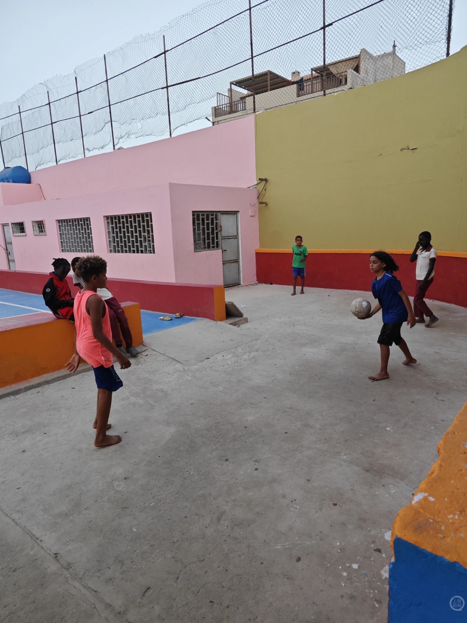 qhpHd, 左右, 足球从业者 qhpHd, 左右, 足球从业者