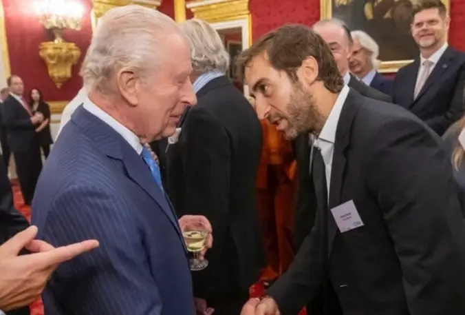 荣升阿森纳, 弗拉米尼目 荣升阿森纳, 弗拉米尼目